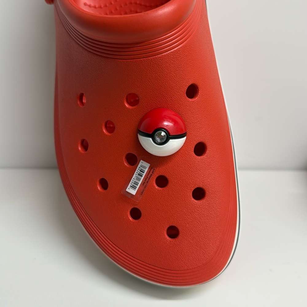 CROCS Pokémon Poke Ball Jibbet Charm